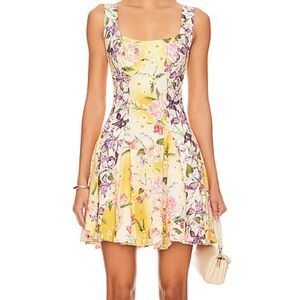 Agua bendita Kristen dress